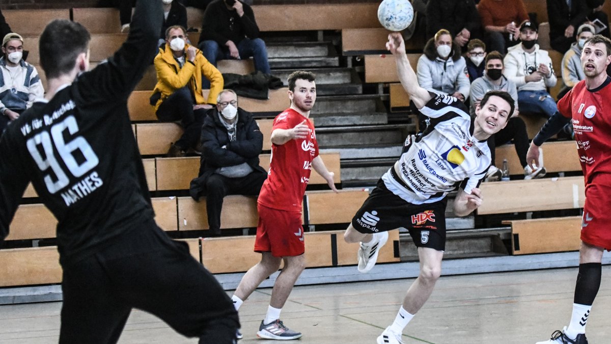 Der MTV Dinslaken verliert Spiel gegen Remscheid im Angriff Zwei Corona_Fälle: MTV Dinslaken sagt das Spiel gegen OSC ab