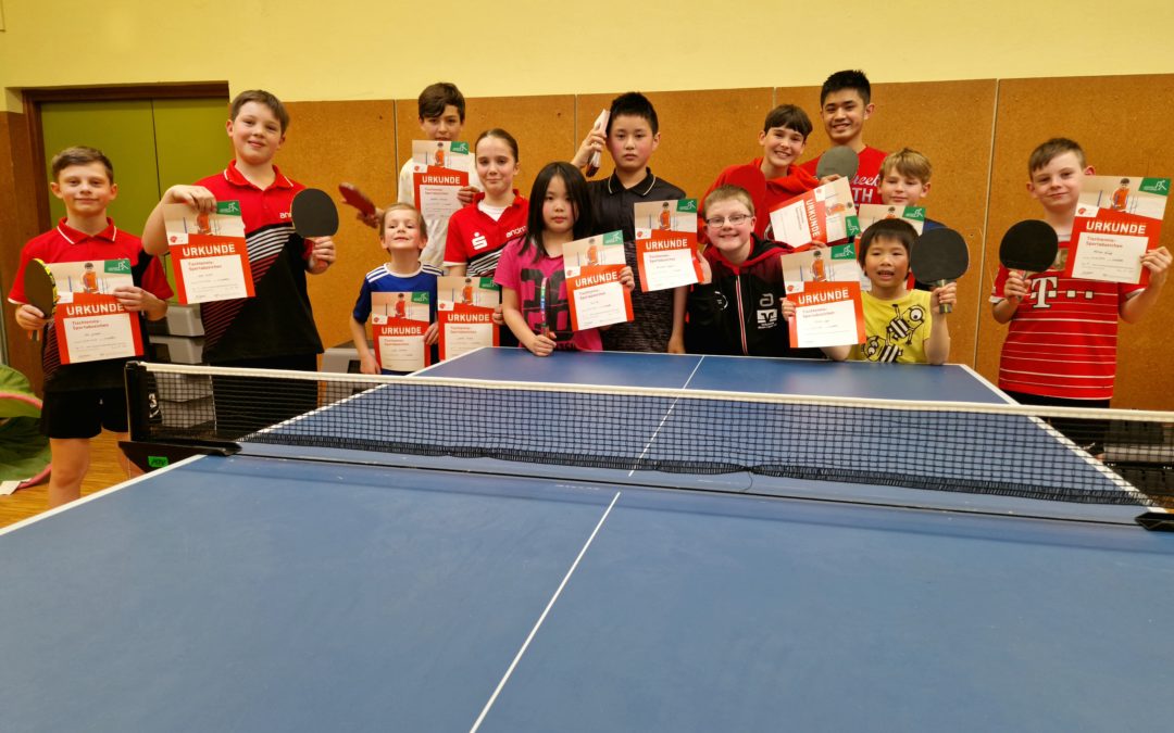 Nachwuchs absolviert das TT-Sportabzeichen