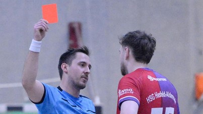 76 Tore und zwei rote Karten im Derby